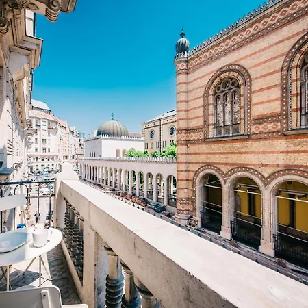 Jacuzzi Sinagoga View * Budapest