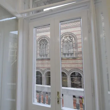 Jacuzzi Sinagoga View Apartment Budapest