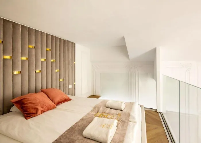 Jacuzzi Loft *
