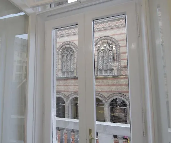 Jacuzzi Loft Lägenhet Budapest