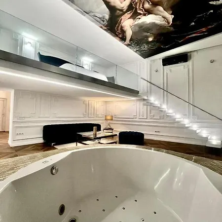 Jacuzzi Loft Apartment Budapest